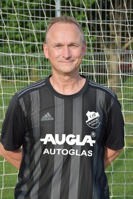 Frank Geller (54) – „54! Da ziehe ich den Hut. Mit dieser starken Leistung über die Saison hinweg: klare Nominierung für den DFB-Stützpunkt“, lacht Jenniges. „Zudem sorgt er immer für gute Stimmung - auch in der ‚dritten Halbzeit‘ überragend. Für uns ein absoluter Gewinn, sportlich wie menschlich!“ | Foto: Volker Düster