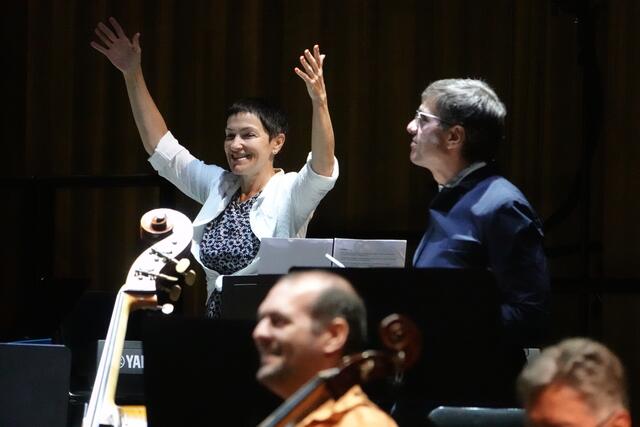 Unsere Pianistin und der Komponist!  | Foto: Mara Eggert