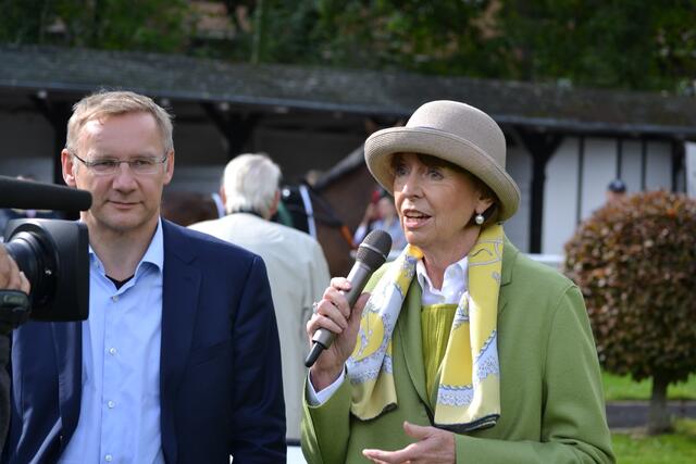 Eröffnung mit Henriette Reker &amp; Eckhard Sauren | Foto: Horst-Peter Nauen