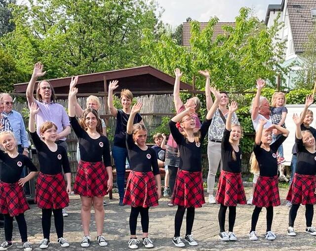: Die FKR Dancers werden das jecke Kinder-Trifolium bei den Auftritten begleiten. Foto: Förderkreis Kinderdreigestirn Rösrath