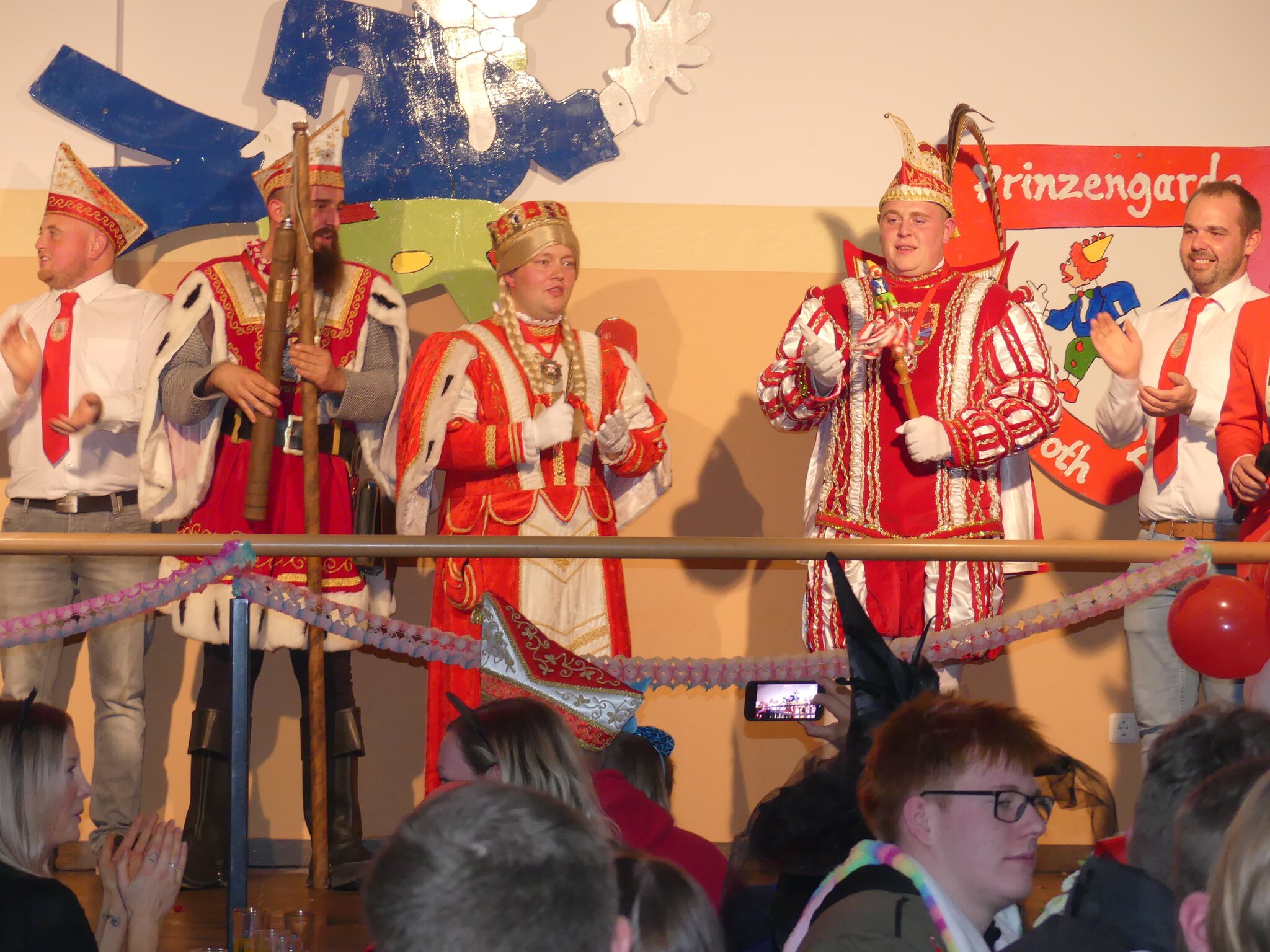 Wunderbar wandelbare Jungfrau BockerothDüferother Dreigestirn