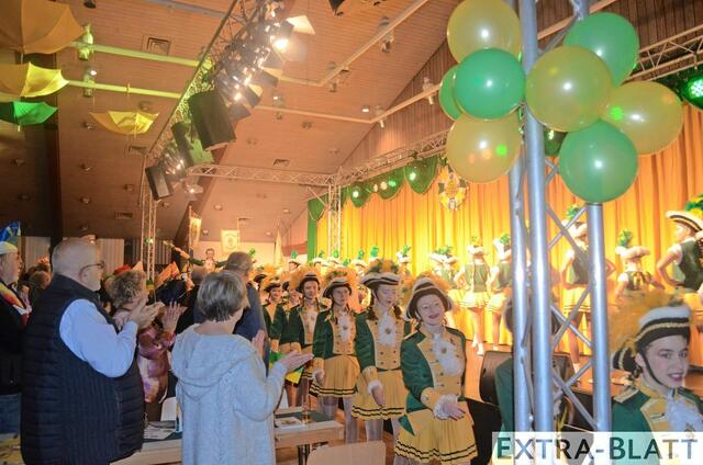 Einzug der Ehrengarde Hangelar in das Haus der Nachbarschaft. | Foto: Gaebel