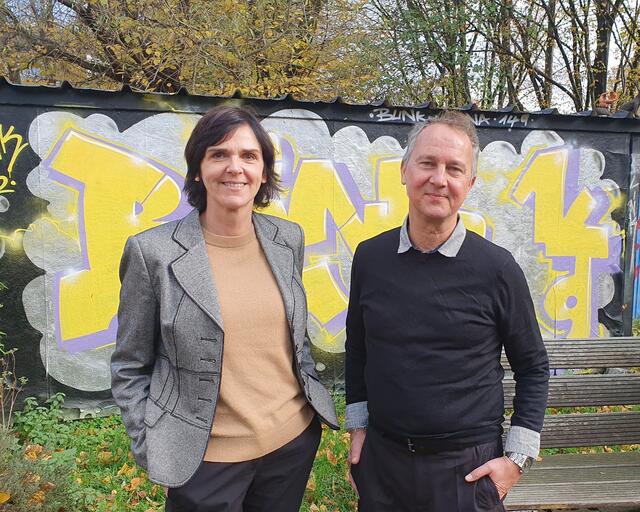 Sie sind als Doppelspitze die neue Geschäftsleitung der KreaSchule: Sigrid Brenner und André Eigenbrod. Foto: Dieter Roth