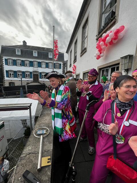 Noch ist der Stadtschlüssel fest in der Hand von Anne Loth | Foto: Copyright: Wilfried Storb