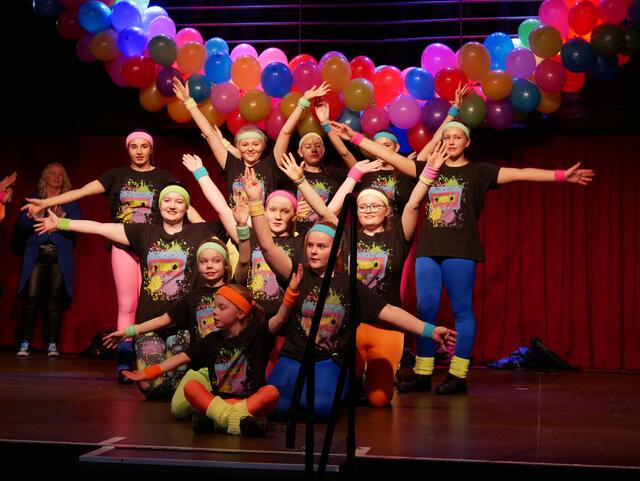 Das Tanzcorps der KG Kornblumenblau, die mit Prinz Tommy I. 2020 den Prinzen gestellt hatten.  | Foto: Anita Brandtstäter