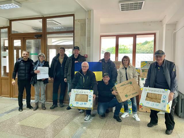 Übergabe von dringend benötigten Arzneimitteln an das Kinderkrankenhaus in Lviv. Foto Ulrich Gürster