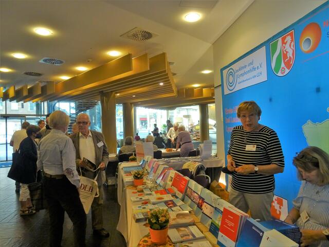 Infostand LLH, Susanne Enders | Foto: Bildrechte: Stefania Herod