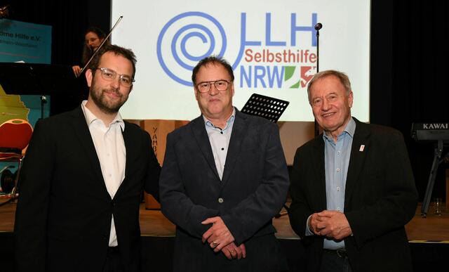 Tobias Schneider Stellv. Landrat, M. Enders und Friedhelm Julius Beucher | Foto: Bildrechte: Maxx Hoenow - Michael Enders
