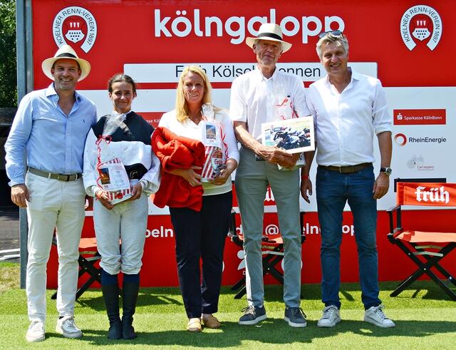 Siegerehrung für Siluto und Team | Foto: Horst Nauen