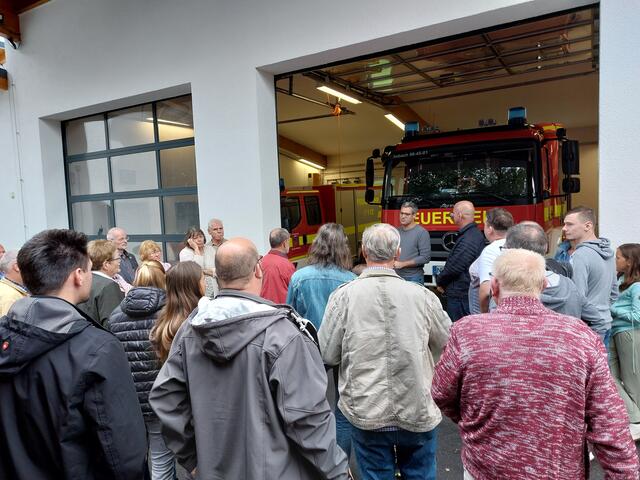 Besichtigung des Feuerwehrhauses in Windhagen 