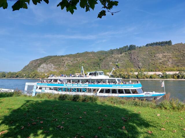 Eine kurze Fahrt auf dem Rhein mit der MS Namedy führte zum Kaltwassergeysir