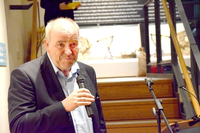 Professor Heinrich Schäfer, neuer Vorstand des Erftverbandes, lobte die Kooperation mit den Kommunen - erste Maßnahmen seien auf den Weg gebracht, viele sollen folgen - von Renaturierungen bis hin zu neuen Bauwerken. | Foto: Volker Düster