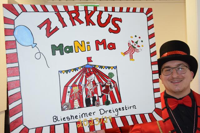 Dann begann der Zirkus "MaNiMa" mit Marco, Niclas und Marvin... | Foto: Volker Düster