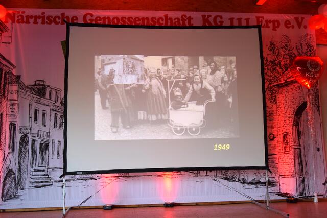 Nostalgische Erinnerungsstücke sorgten dafür, dass die Gäste in Erinnerungen schwelgten.