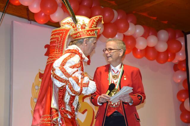 "Gefragtes" Duo in Bestform - Prinz und Vize mit seiner Präsidentin.