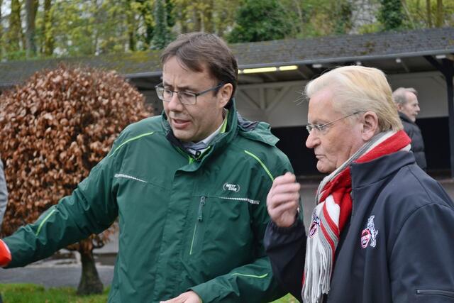 v.l.: Anmoderation durch Thosten Castle und Michael Trippel, Stadionsprecher 1.FC Köln | Foto: Horst Nauen