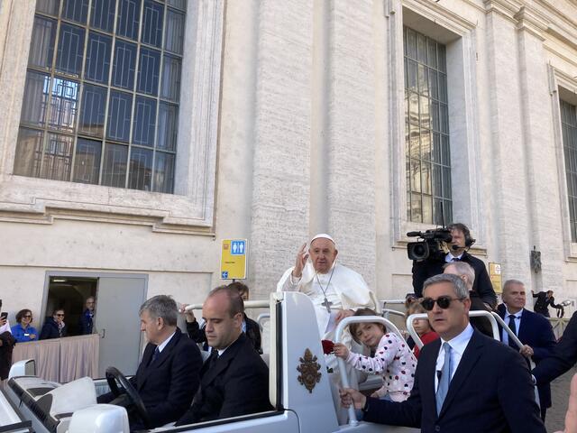 Papstaudienz  | Foto: Bildrechte: Michael Enders