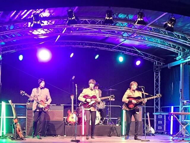 Foto: Alle Fotos by Werner Kilian und mit freundlicher Genehmigung von THE CAVERN BEATLES, Konzertagentur Paulis und Gut Hungenbach