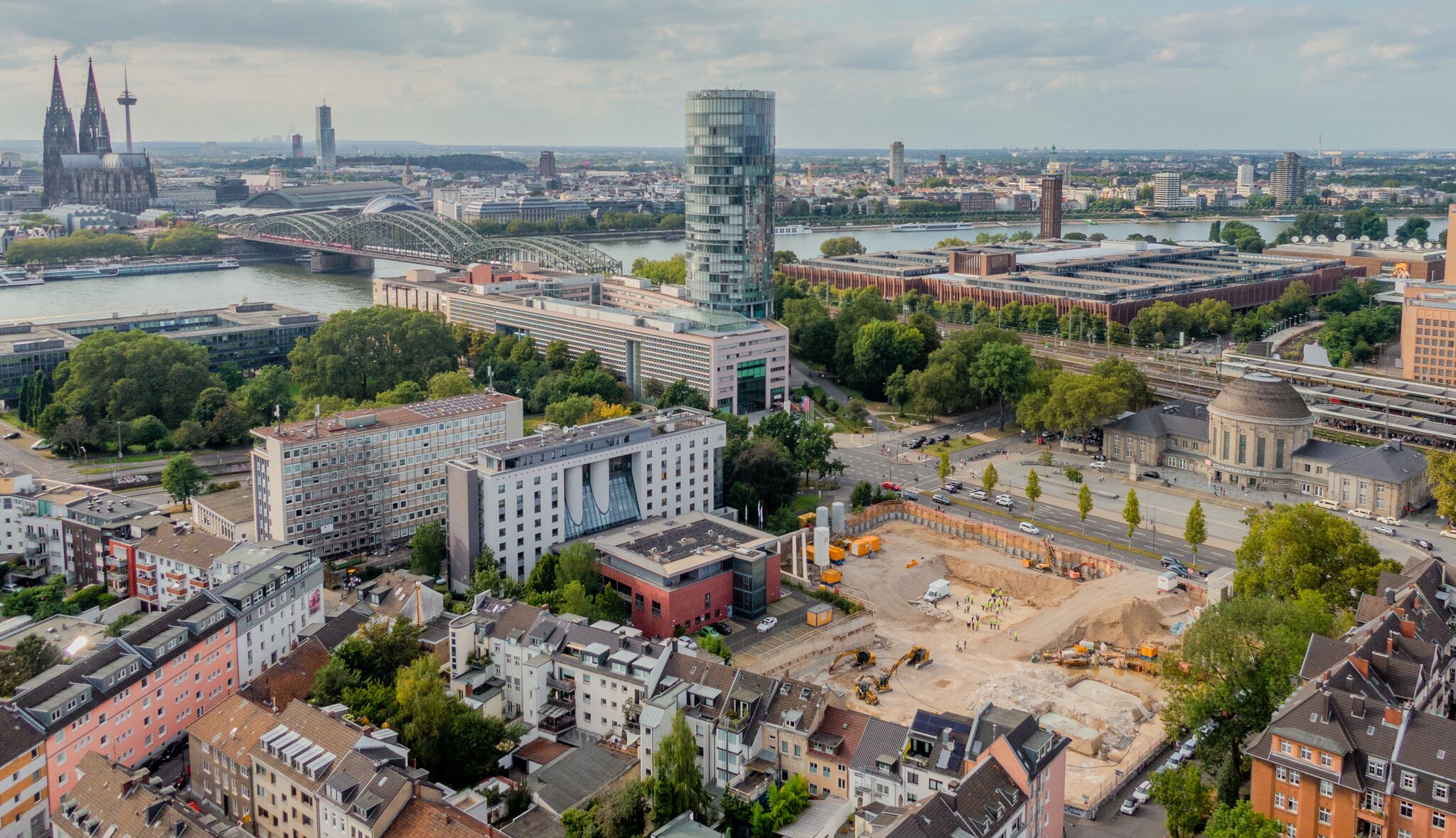 Erster Spatenstich für LVR-Neubau in Deutz - Köln