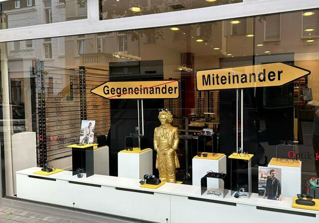 Schaufenster B:
Optik Kamphuis | Foto: Bürger für Beethoven