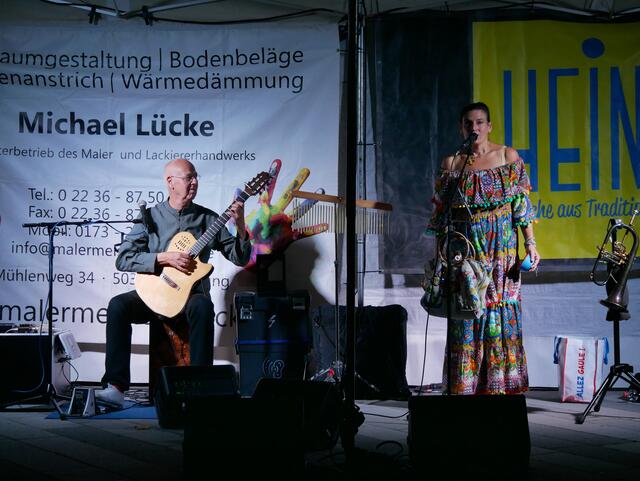 Susanne Riemer Duo "Chille en Kölle" begeisterte mit Pop-Songs der letzten 60 Jahre mit kölschen Texten und Jazz-Improvisationen auf Trompete und Flügelhorn.  | Foto: Anita Brandtstäter