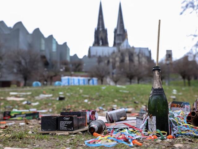 Nicht nur an Silvester oder zu Karneval wimmelt es in der Innenstadt sowie in vielen anderen Veedeln nur so von Müll. | Foto: Goyert