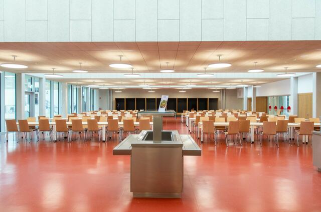 Die Mensa bietet Platz für 250 Personen und kann als Veranstaltungsraum genutzt werden. Foto: Axel König