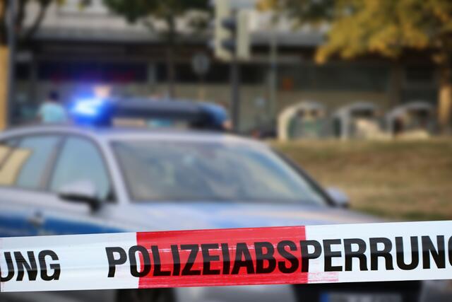 Die Polizei hat eine Einsatzstelle abgesperrt. Symbolfoto. | Foto: U. J. Alexander - stock.adobe.com