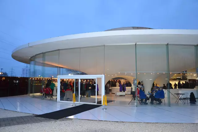 Karnevalisten im Keramion. | Foto: Lars Kindermann