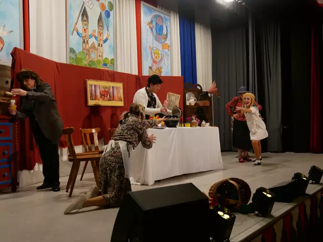 Szenische Darstellung zum Lied "Familijedach" der Bläck Fööss von 1979 | Foto: Anita Brandtstäter
