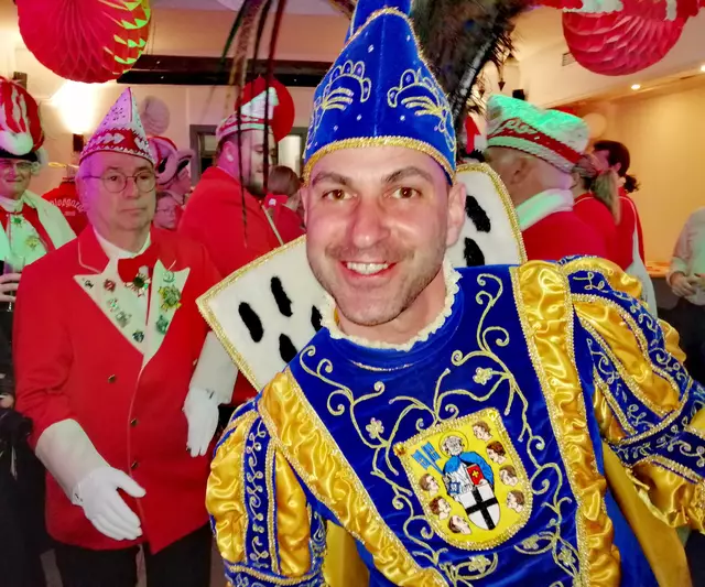 Noch einmal lächeln, Prinz Benny zeigt sich noch einmal vor der Kamera.  | Foto: Heike Löhrer