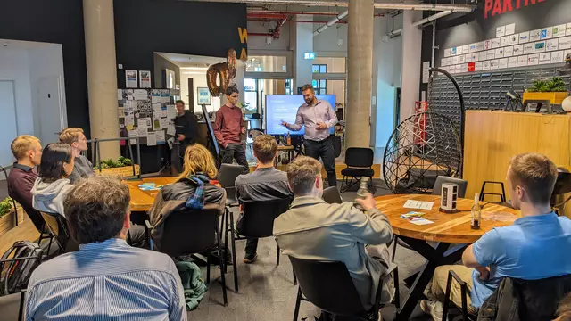 Der monatliche Gründer-Stammtisch bietet wertvolle Informationen sowie die Gelegenheit zum Netzwerken. | Foto: Hochschule Bonn Rhein-Sieg