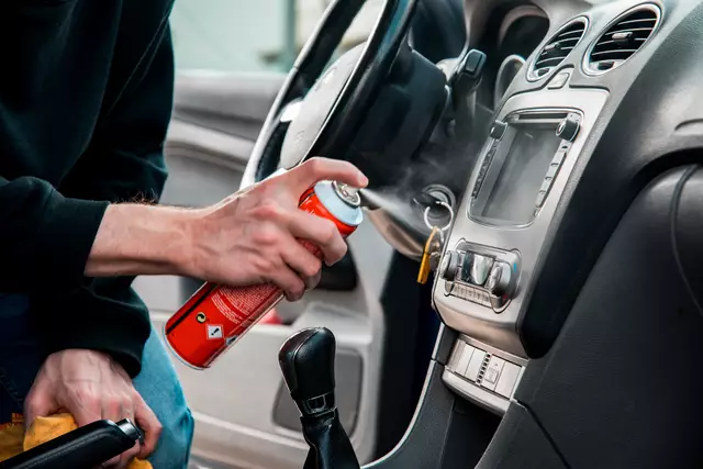 Viele pflegen ihr Auto nicht nur hingebungsvoll, sie individualisieren es mit kleinen und größeren Anpassungen. | Foto: AliciaFdez/Stock.Adobe.com
