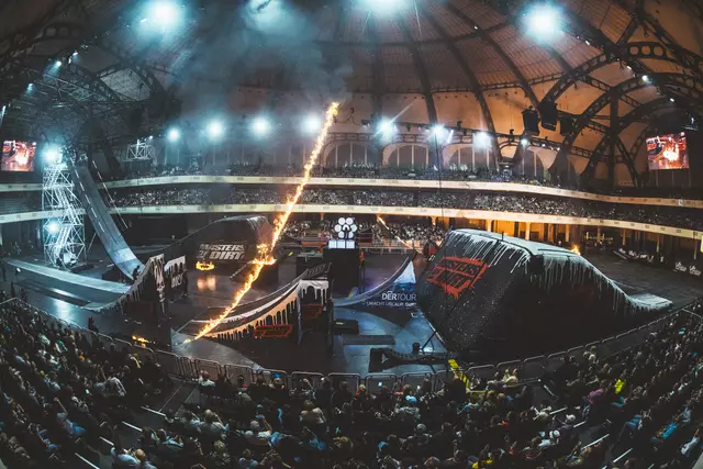 Foto: Fotos mit freundlicher Genehmigung und Dank an Semmel Concerts, Fabio Wibmer, DJ Mosaken, Georg Fechter, Syonvan Vliet, Stefan Mlacher, Lanxess Arena und dem Ensemble von MASTERS OF DIRT