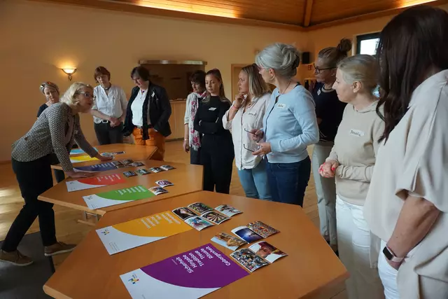 Erfahrungsaustausch und Kontakteknüpfen: Bei den Unternehmerinnen Rhein-Erft-Kreis bringt sich jede mit ein. | Foto: Andrea Floß