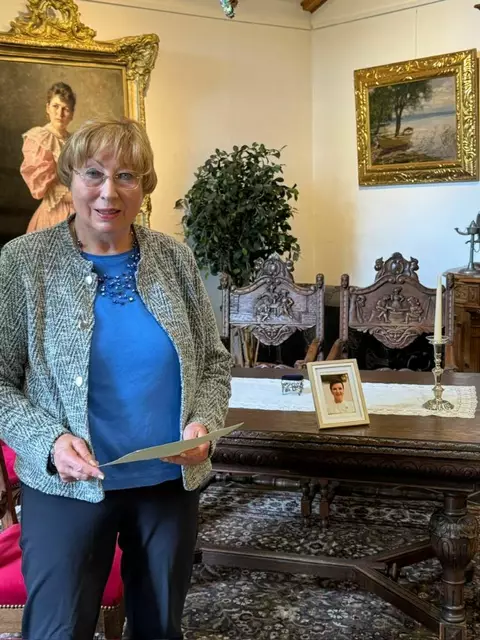 Susanne Enders überbringt Grußbotschaft | Foto: Bildrechte: Michael Enders