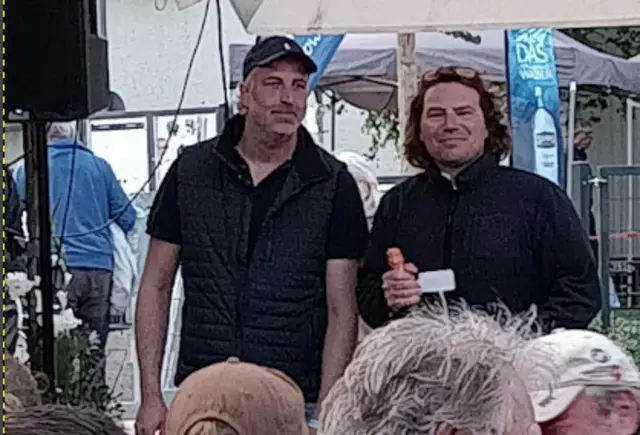 Stephan Marschall (l.) und Simon Zimmermann bei der Siegerehrung | Foto: I. Souvatzis