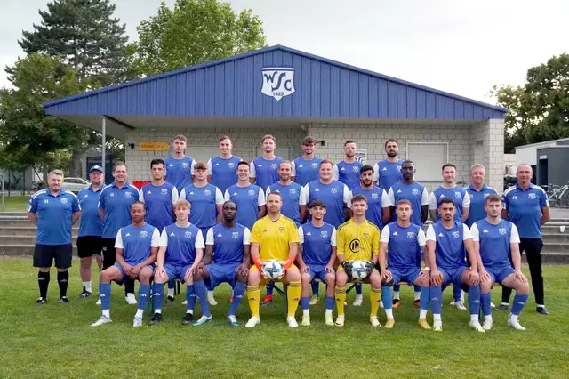 Der SC gestern und heute: Hier die aktuelle 1. Herren-Mannschaft des SC, die gerade den Klassenerhalt in der Bezirksliga perfekt gemacht hat.
 | Foto: SC Wißkirchen