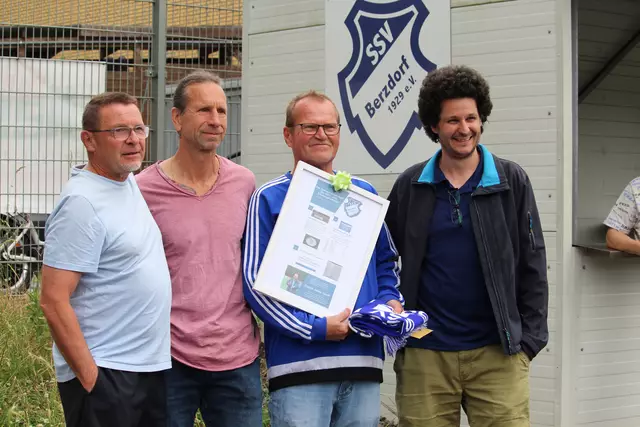 W. Dorn (Geschäftsführer SSV), T. Fussel 2. Vorsitzender SSV), Gerd Franzke, C. Hass (Vorsitzender SSV)