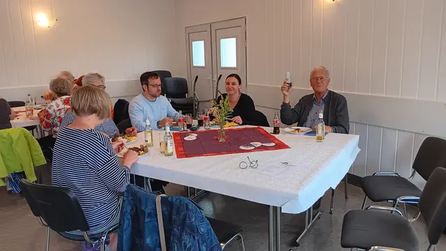 Gäste und Sängerinnen | Foto: Privat