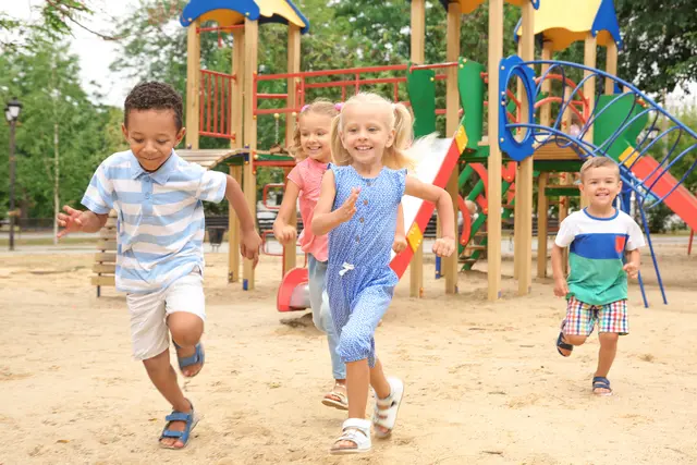 Die Kölner Spielplatz-Posse schwappte sogar über die Grenzen der Stadt. | Foto: Symbolfoto: africa studio - stock.adobe.com