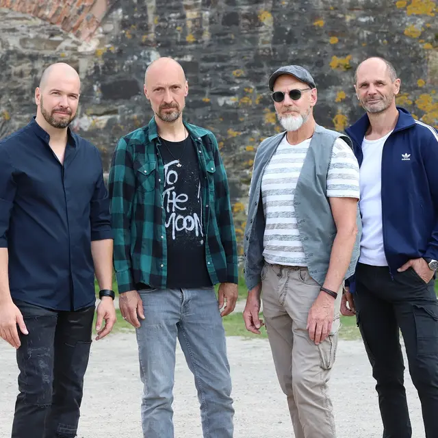 Foto: Fotos mit Dank und freundlicher Genehmigung von Haus Eifgen, STINGCHRONICITY, Klaus Manns, Cafe Hahn, Adrian Kunitz und Lisa Sheahan-Kunitz