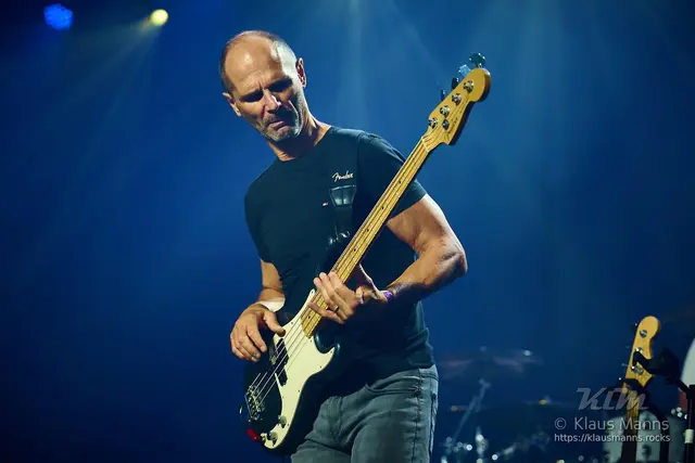 Foto: Fotos mit Dank und freundlicher Genehmigung von Haus Eifgen, STINGCHRONICITY, Klaus Manns, Cafe Hahn, Adrian Kunitz und Lisa Sheahan-Kunitz