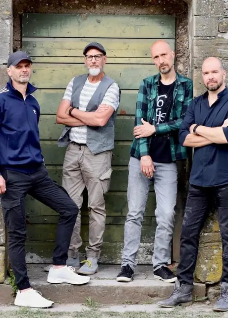 Foto: Fotos mit Dank und freundlicher Genehmigung von Haus Eifgen, STINGCHRONICITY, Klaus Manns, Cafe Hahn, Adrian Kunitz und Lisa Sheahan-Kunitz