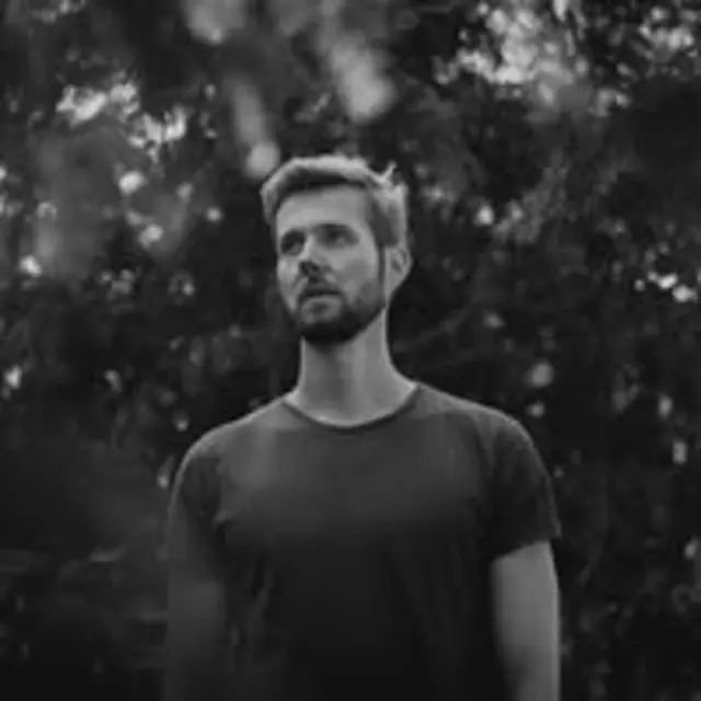 Foto: Fotos mit Dank und freundlicher Genehmigung von Haus Eifgen, AGITATION FREE, Lutz Graf-Ulbrich, Burghard Rausch, Daniel Cordes, Axel Heilhecker, Tim Sund, SMALLTAPE, Philipp Nespital, Adrian Kunitz und Lisa Sheahan-Kunitz