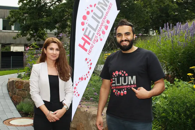 Klinikgeschäftsführerin Nasanin Chenari mit Helium-Betreiber Moqbel Shurab | Foto: Helios Klinik Wipperfürth