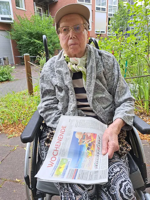„Verreisen kann ich aus gesundheitlichen Gründen leider nicht mehr, aber über jedes neue WOCHENENDE mich immer noch erfreuen“, schreibt uns Annemarie Segebrecht aus der Curanum Seniorenresidenz in Frechen.  | Foto: Annemarie Segebrecht