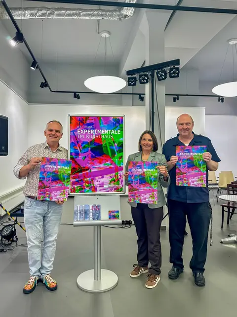 Freuen sich auf die Experimentale (von links): Kulturamtsleiter Rainer Land, die 1. Beigeordnete Tanja Gaspers und der Leiter des Kunsthauses, Frank Baquet. | Foto: Stadt Troisdorf