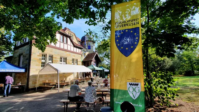 Seit 2004 richtet der Opladener Geschichtsverein (OGV) gemeinsam mit der Unteren Denkmalbehörde Leverkusen und weiteren Partnern das Geschichtsfest aus. Foto: Gabi Knops-Feiler 