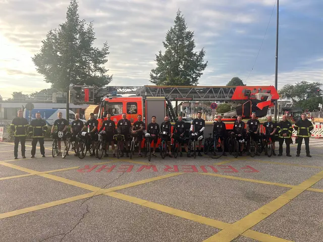 Zu Gast bei der Feuerwehr Hamburg, gab es noch ein gemeinsames Foto. | Foto: zVg